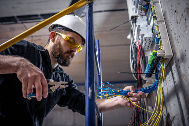 Best Electrical Contractors for Businesses  in Norwalk, CA